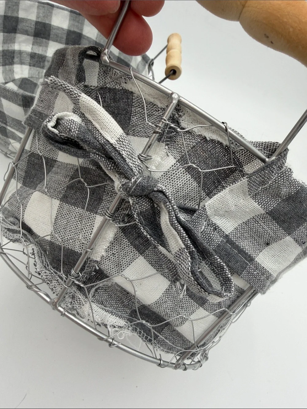 Set of 2 Gray & White Buffalo Check Wire Basket with Wooden Handles